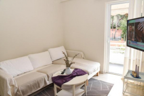 Sunny and Quiet 1 Bedroom Apt